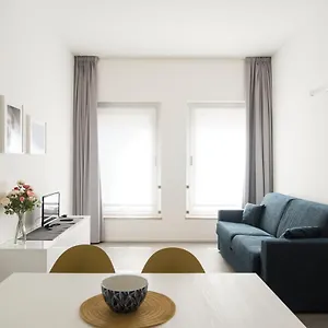 Apartment Youhosty - Meravigli R2 Big 16, Milan